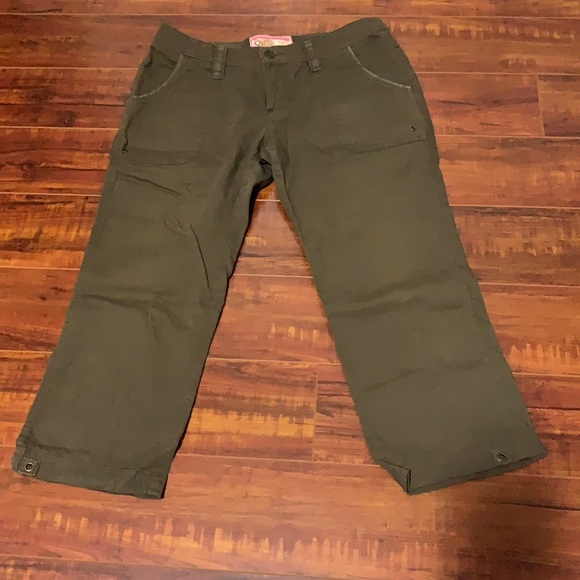 ❤️Roots Capri❤️ - Picture 1 of 5